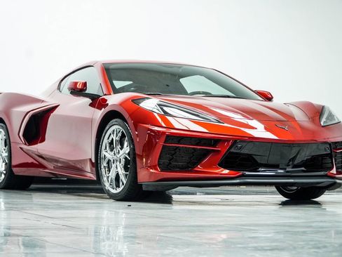 Used 2021 Chevrolet Corvette Stingray Premium Cpe w/ Z51 Performance Package RWD image 4