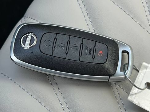 New 2026 Nissan Sentra SL w/ Floor Mat Package FWD image 29