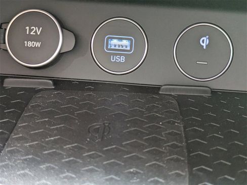 New 2026 Genesis G70 2.5T Prestige image 28