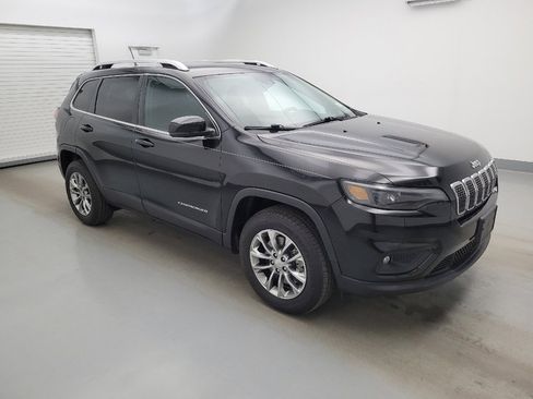 Used 2020 Jeep Cherokee Latitude Plus w/ Cold Weather Group AWD/4WD image 11