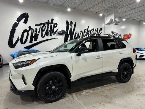 Used 2022 Toyota RAV4 XSE AWD/4WD image 27