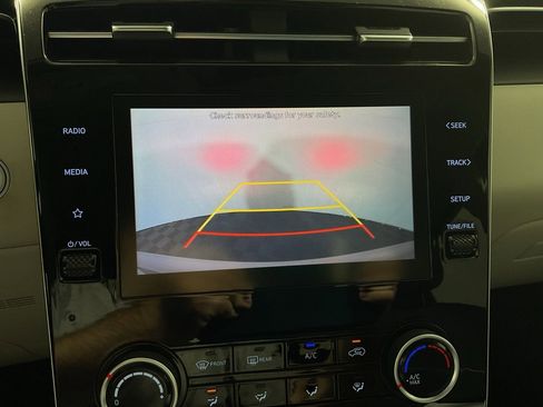 Used 2022 Hyundai Tucson SEL image 2