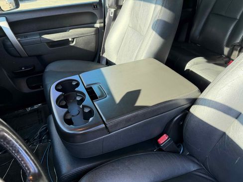 Used 2013 Chevrolet Silverado 1500 LT image 25