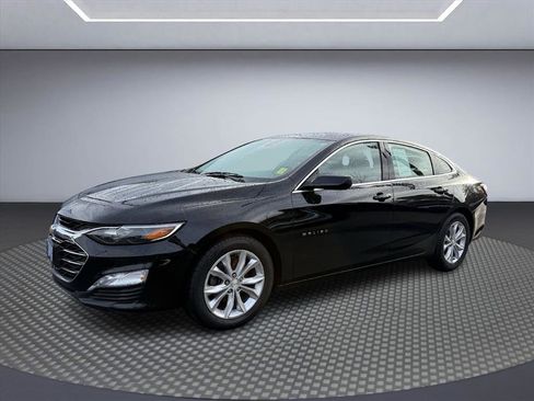 Used 2020 Chevrolet Malibu LT image 2