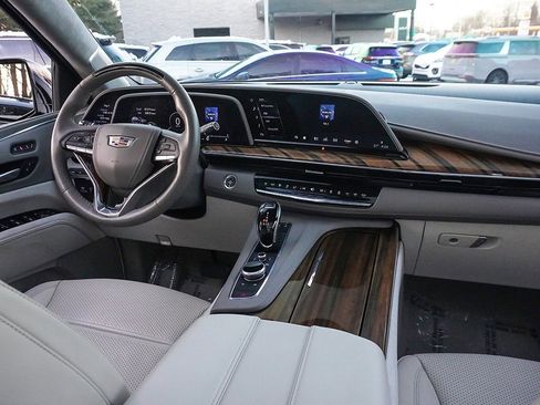 Used 2024 Cadillac Escalade Sport Platinum image 37