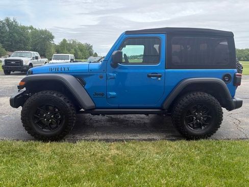 Used 2024 Jeep Wrangler Sport AWD/4WD image 12