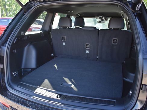 Used 2024 Jeep Grand Cherokee Altitude image 19