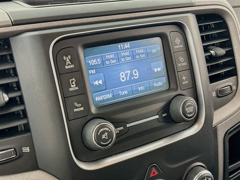 Used 2017 RAM 1500 Express AWD/4WD image 14