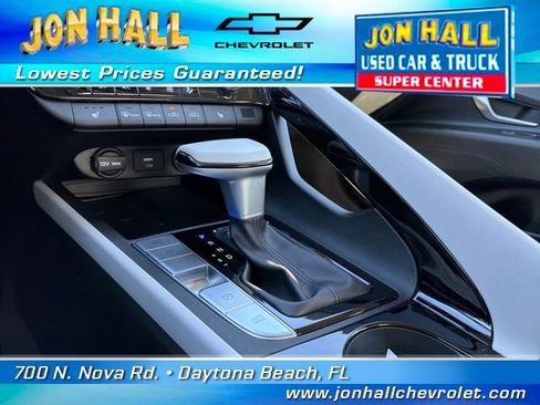 Used 2023 Hyundai Elantra Limited image 25