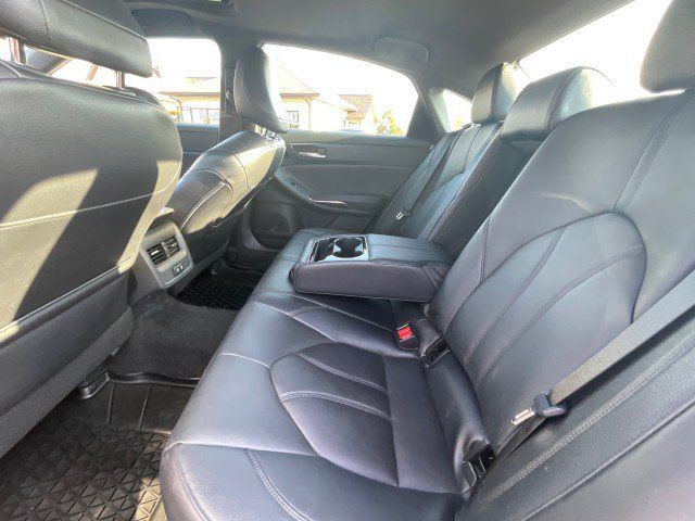 Used 2019 Toyota Avalon XLE w/ Moonroof Package FWD image 28
