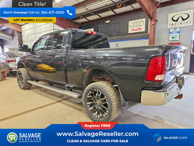Used 2015 RAM 2500 Tradesman w/ Chrome Appearance Group AWD/4WD image 3
