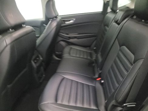 Used 2024 Ford Edge SEL AWD/4WD image 18