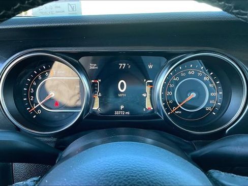 Used 2022 Jeep Gladiator Sport AWD/4WD image 14