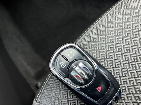 Used 2025 Buick Encore GX Preferred FWD image 23