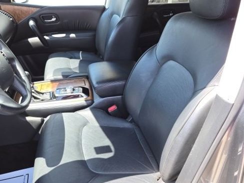 Used 2023 Nissan Armada SL w/ Captain's Chairs Package image 9