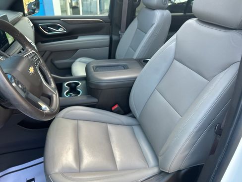Used 2023 Chevrolet Tahoe LT w/ Luxury Package image 16