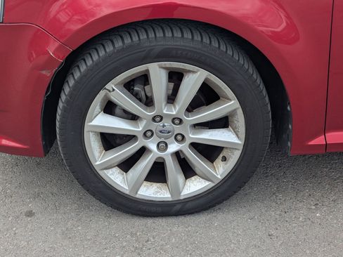 Used 2010 Ford Flex Limited image 13