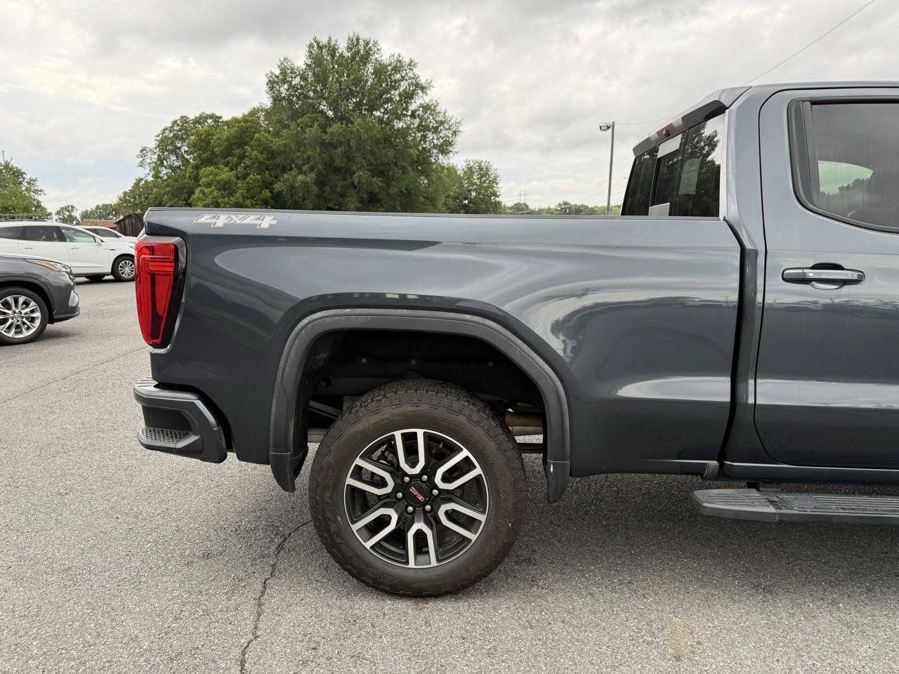 Used 2019 GMC Sierra 1500 AT4 w/ AT4 Premium Package AWD/4WD image 39