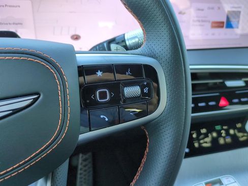 New 2026 Genesis GV70 2.5T Sport Prestige AWD/4WD image 22