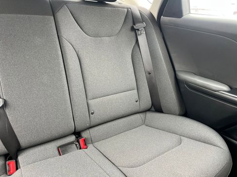 Used 2025 Kia K4 FWD image 38