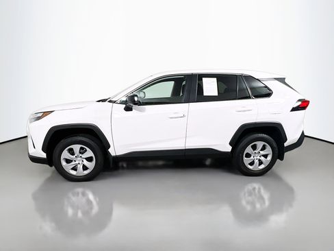 Used 2025 Toyota RAV4 LE image 9
