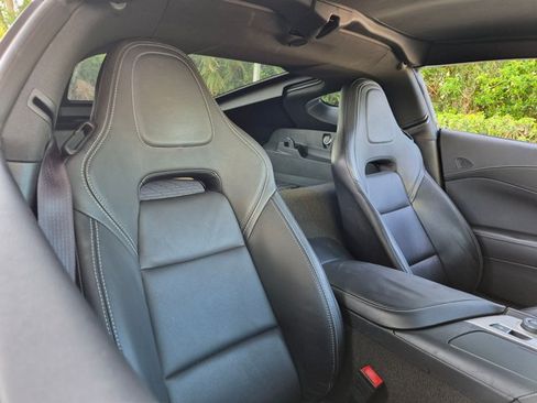 Used 2017 Chevrolet Corvette Stingray Coupe w/ 1LT RWD image 14