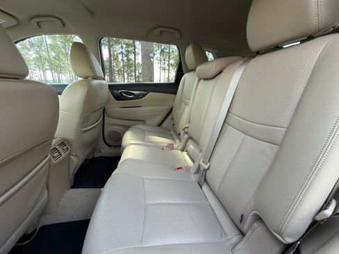 Used 2015 Nissan Rogue SL image 14