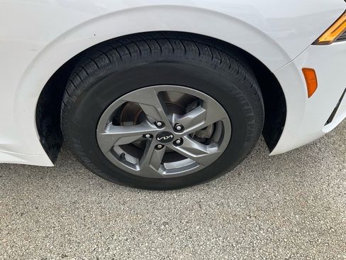 Used 2023 Kia K5 LXS image 19