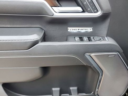 Used 2025 GMC Sierra 1500 Denali image 17