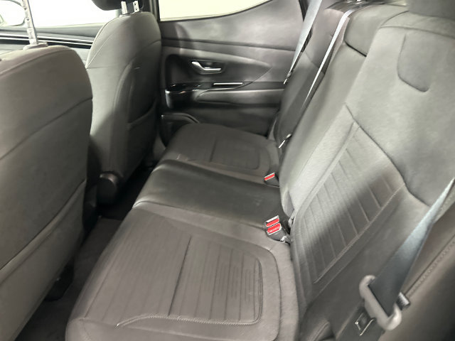 Used 2024 Hyundai Santa Cruz SE AWD/4WD image 21