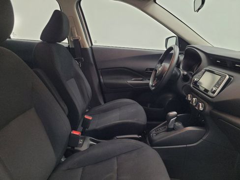 Used 2023 Nissan Kicks S FWD image 21