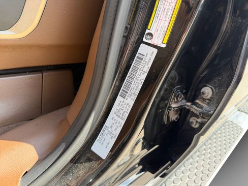 Used 2019 RAM 1500 Limited AWD/4WD image 25
