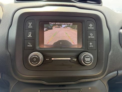 Used 2018 Jeep Renegade Sport w/ Power & Air Group FWD image 21