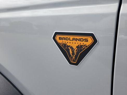 New 2026 Ford Bronco Badlands AWD/4WD image 8