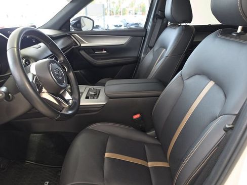 Certified 2025 MAZDA CX-70 Plug-In Hybrid w/ Premium Plus AWD/4WD image 17