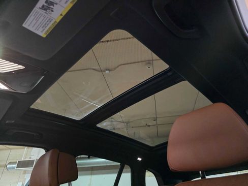 New 2026 BMW X5 xDrive50e w/ Executive Package image 25