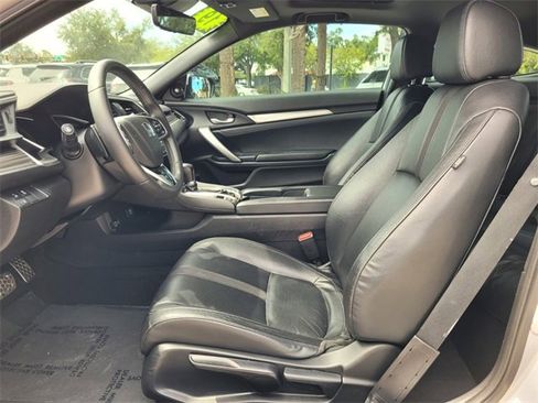 Used 2019 Honda Civic Touring image 12