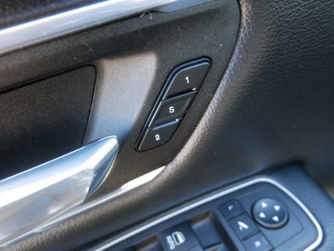 Used 2022 RAM 1500 Laramie image 24