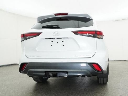 New 2026 Toyota Highlander Limited image 61