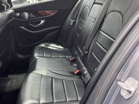 Used 2017 Mercedes-Benz C 300 4MATIC Sedan image 9