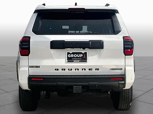 Used 2025 Toyota 4Runner TRD Off-Road AWD/4WD image 5