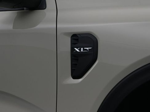 New 2025 Ford Ranger XLT w/ FX4 Off-Road Package image 35