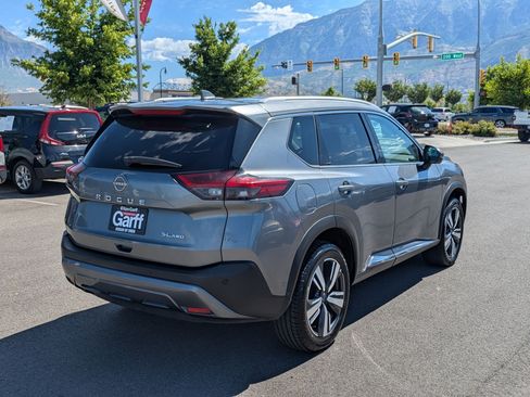 Used 2023 Nissan Rogue SL w/ SL Premium Package AWD/4WD image 3