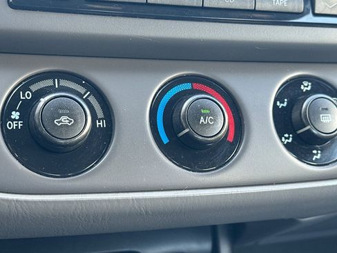 Used 2004 Toyota Camry LE image 23