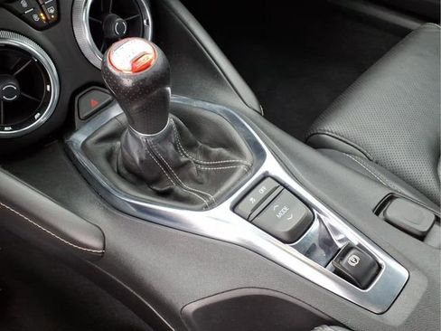 Used 2020 Chevrolet Camaro SS image 11