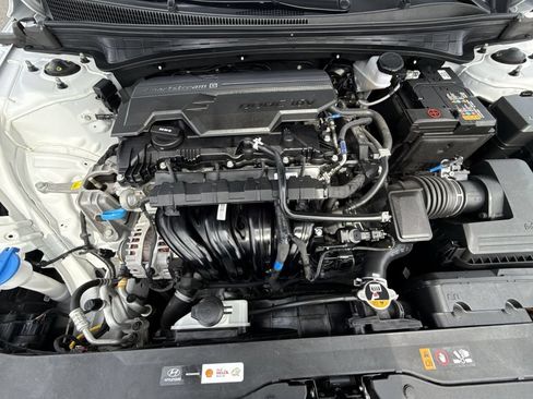 Certified 2025 Hyundai Elantra SEL FWD image 30