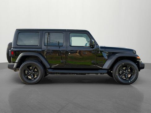 Used 2019 Jeep Wrangler Unlimited Sport AWD/4WD image 8