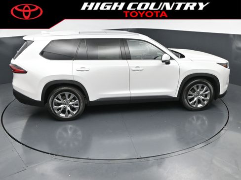 New 2026 Toyota Grand Highlander FWD image 33