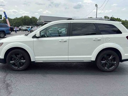 Used 2019 Dodge Journey Crossroad FWD image 5