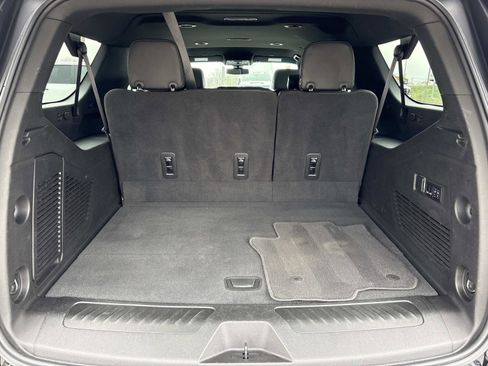 Used 2022 GMC Yukon XL SLT w/ SLT Luxury Package image 31